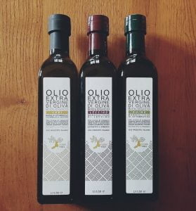 etichette professionali anziendali food latte bottiglie olio biologico Terre di Fra