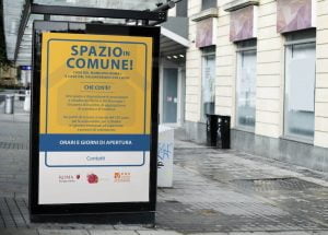 poster-spazio-in-comune-elegante-manifesto-istituzionale